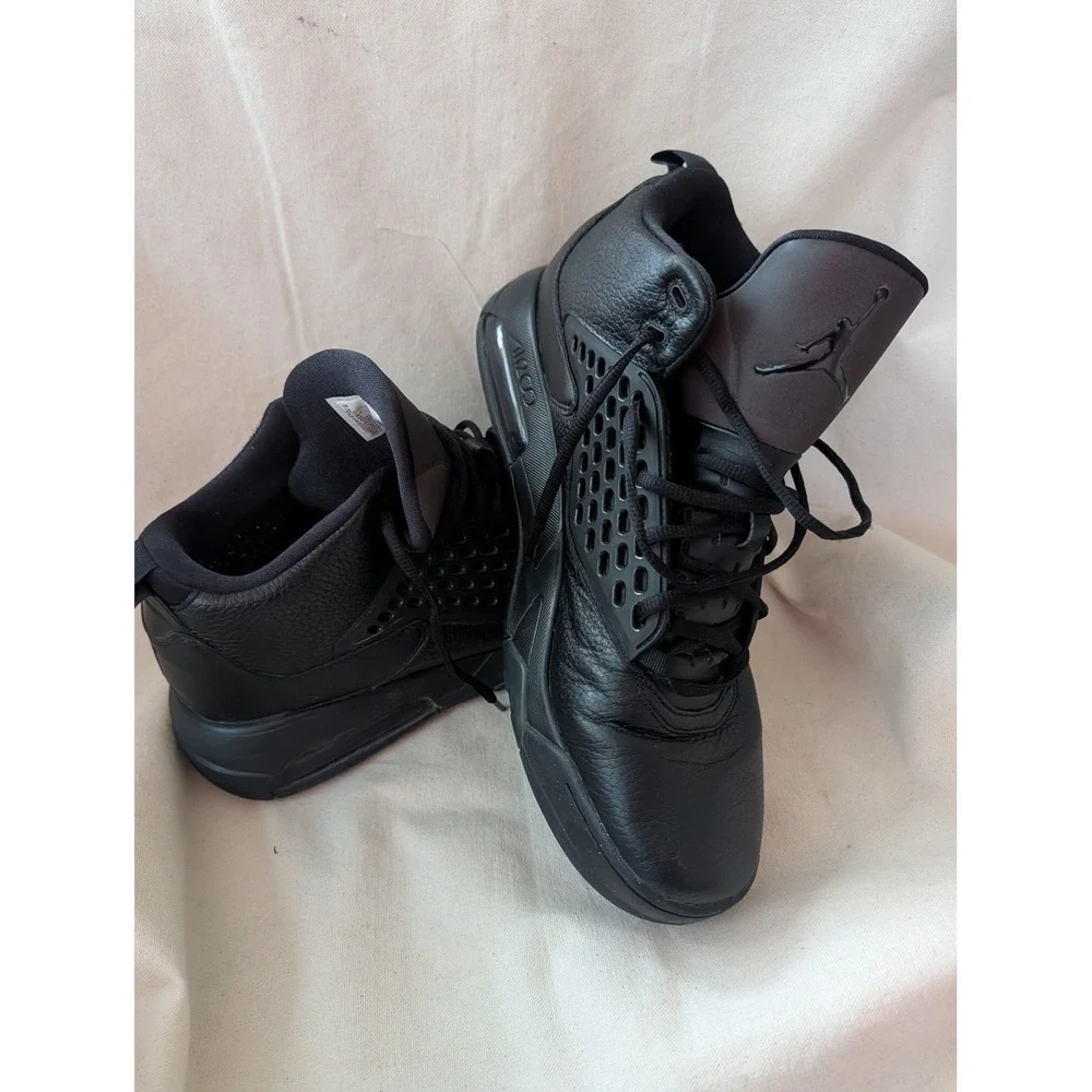 Jordan Trunner Flow Black Leather Sneakers Mid Top CD6107-010 Mens 14